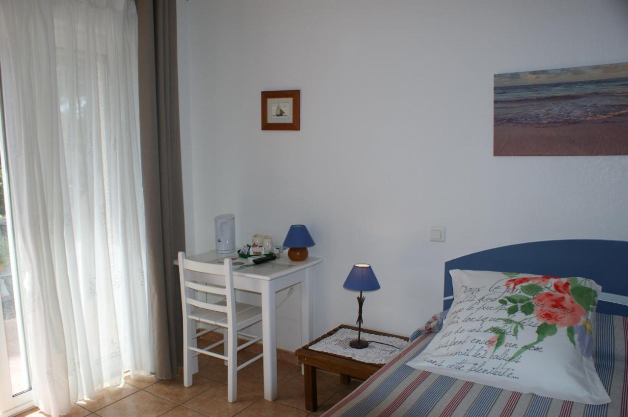 Chambres D'Hotes La Gardie Vias Exterior foto